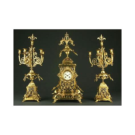 Importante Reloj de Sobremesa Francés con Candelabros S XIX