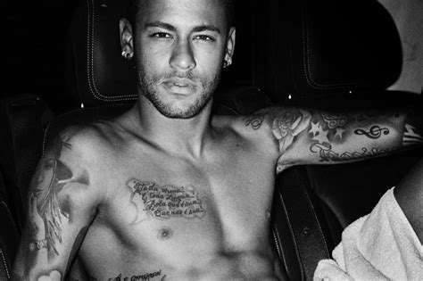 Instagram Neymar à Poil Pour Un Célèbre Photographe Le Matin