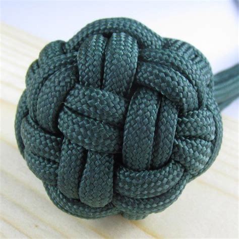 Globe Knot Tutorial Craftgawker Knots Tutorial Knots Paracord Knots