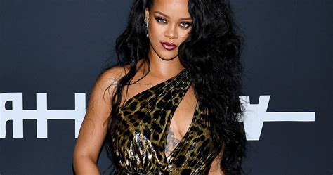 Rihanna Pr Y Si W Bieli Nie Swojego Projektu Pomponik Pl