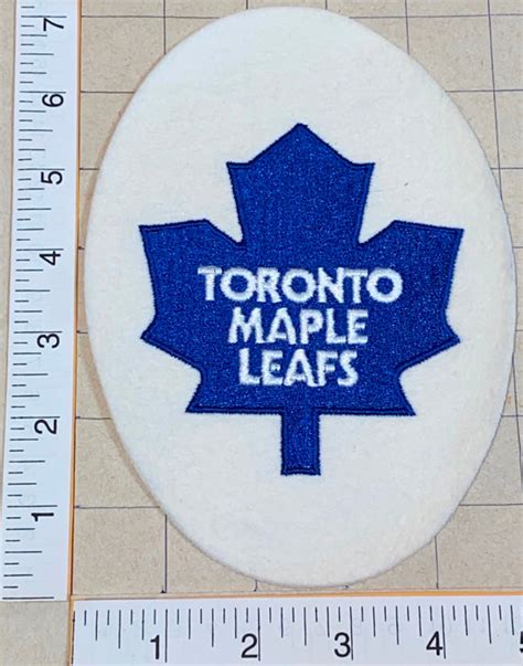 1 Vintage Toronto Maple Leafs Egg Shaped Nhl Hockey Emblem Crest Patch United Patches