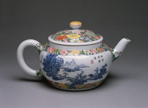 File Chinese Teapot With Landscapes Walters 49740 View A