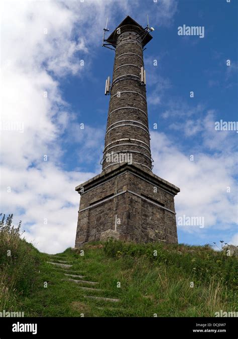 Chimney Stack At Kit Hill Near Callington In Cornwall Uk Stock Photo