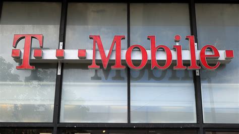 T Mobile Hit With Class Action Lawsuits Over Data Breach Fox 26 Houston