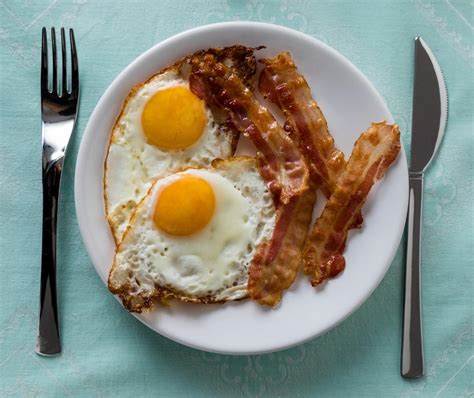 How Eggs Affect Your Metabolic Health | Signos