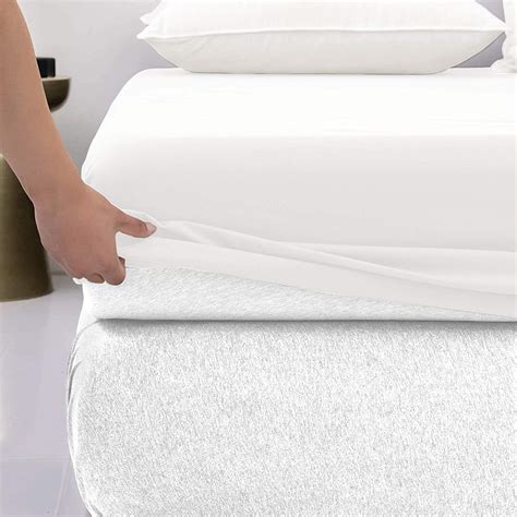 Lavish Touch Flannel Fitted Sheet Queen 100% Cotton, Velvety Soft Heavyweight, Double Brushed ...