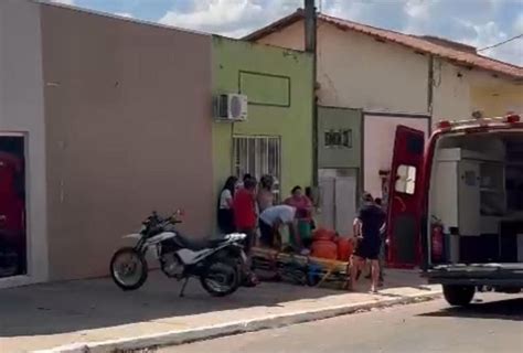 Jaru Acidente Deixa Crian A Ferida Ap S Colis O Entre Motocicleta E