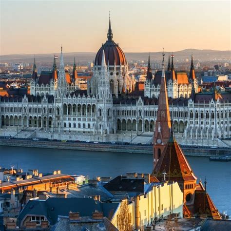 Budapest Hungarian Parliament Tour – Euroventure Travel Shop