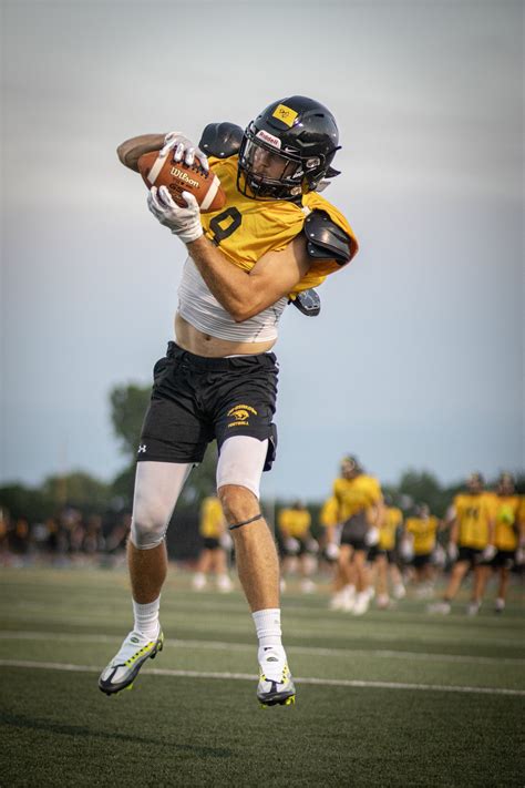 Uw Oshkosh Football On Twitter Football In The Valley Https T Co