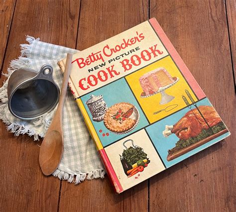 Vintage Betty Crocker S New Picture Cookbook First Edition Second