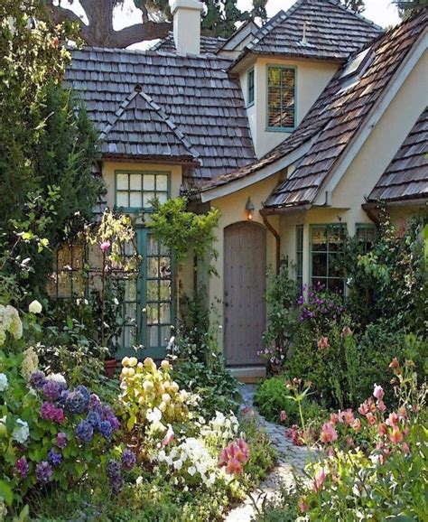 Cottage Garden Style: Create Your Dream Cottage Oasis at Home (Complete ...