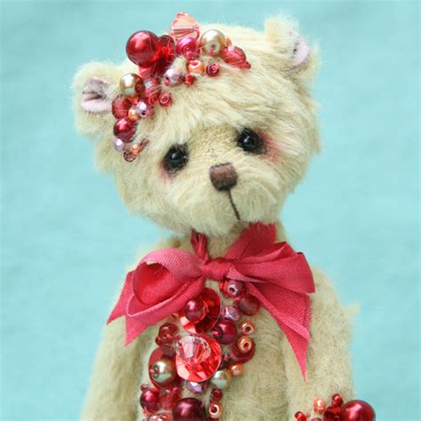 Miniature Artist Bear Ruby Pipkins Bears