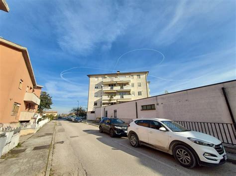 Vendita Appartamento Spoleto Quadrilocale In Via San Benedetto Buono