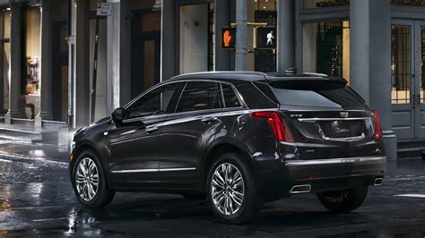 Cadillac Xt5 Priced At 45 100 Goes On Sale In April Autotrader Ca