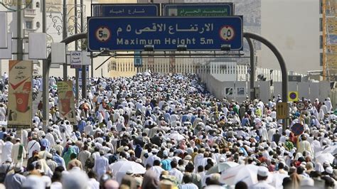 Annual Hajj Pilgrimage Begins Amid Tight Security