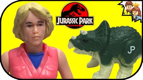 Jurassic Park Ellie Sattler 1993 Classic Action Figure Review