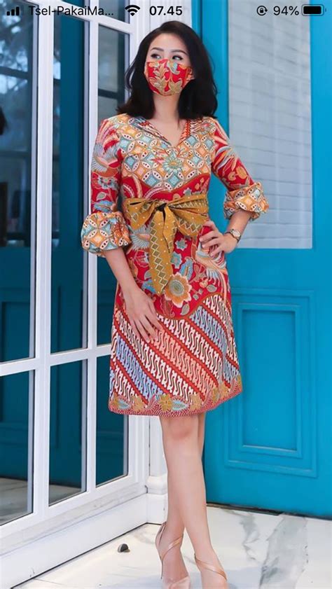 Pin Oleh Fenny Wongso Di Cempal Busana Batik Model Baju Wanita