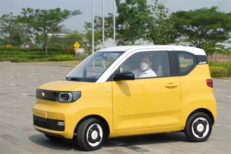 Harga Mobil Listrik Wuling Mini Ev Dan Spesifikasinya Kumparan