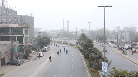 Lahore Punjab Weather Update Smog Continues To Prevail Pakistan