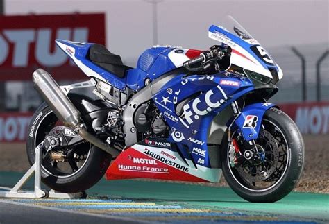 Les plus belles motogpおしゃれまとめの人気アイデアPinterest26thierry26 ストリートバイク