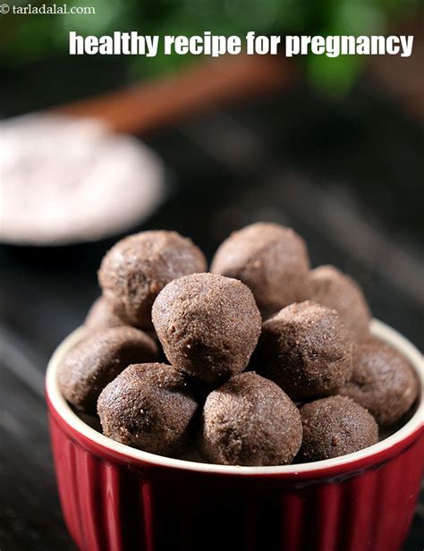 Nachni Ladoos Recipe Ragi Ladoo Healthy Sweet For Pregnancy Ragi