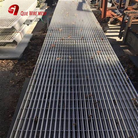 Park Walkway Hot DIP Galvanized Steel Grating China Steel Grating And Heavy Duty Steel Grating