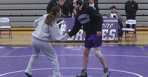 Men Wrestling Women Female Wrestler Kicks Ass