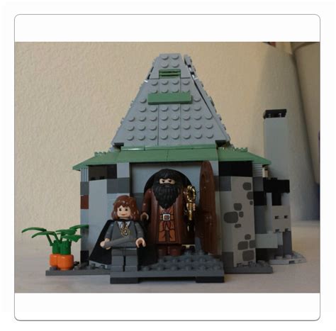 2004 LEGO® Set 4754 – Hagrid’s Hut (2nd Edition) • For The Love of Harry