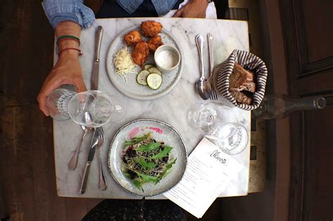 Snack & Lunch Guide for eating Near the Louvre in France