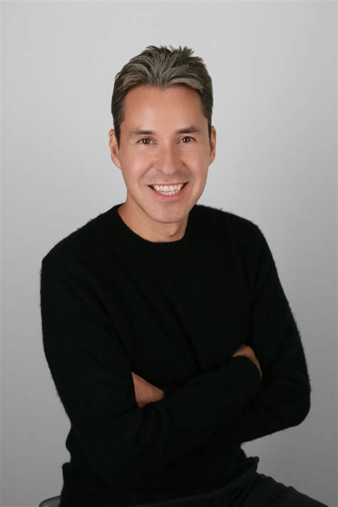 headshot tips  actors  ultimate guide studio pod