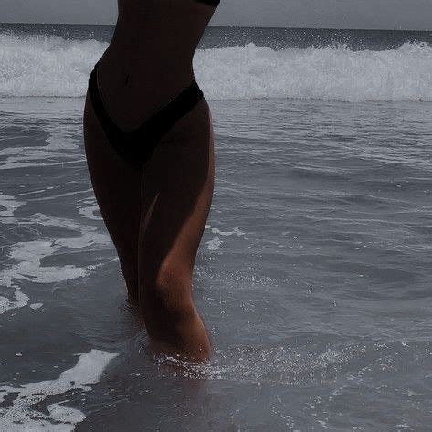 Hot Sexy Anna Akhmatova Bikini Pics