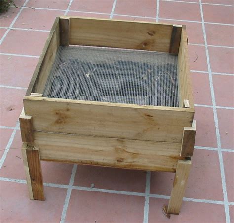 Build Wood Worm Compost Bin How To Build A Amazing Diy Woodworking