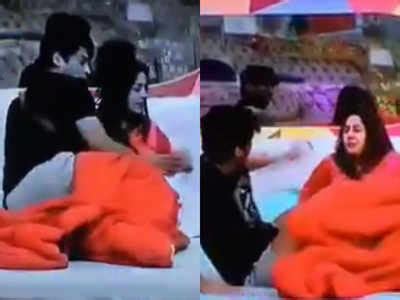 Bigg Boss 13 Shehnaz Gill Slaps Sidharth Shukla And Throws Chappal