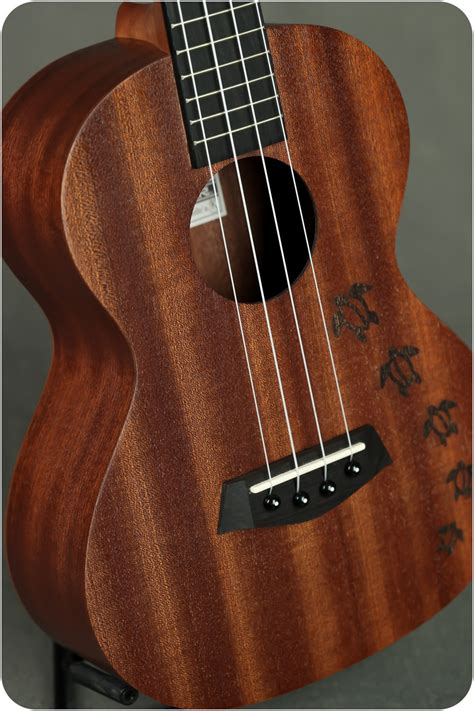 The Ukulele Site Islander By Kanilea Mt Mahogany Tenor Ukulele