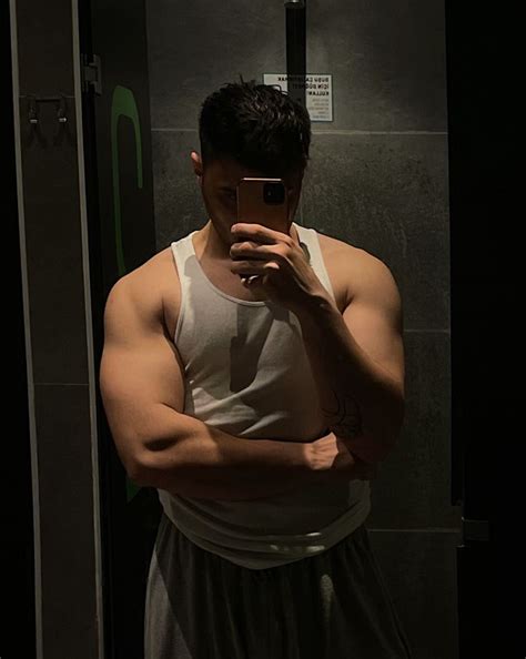 Fitness Selfie Man Taking Mirror Selfie At Gym