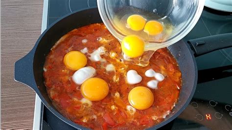 Ich habe noch nie so leckere Eier gegessen Rezept für Eier mit Tomaten