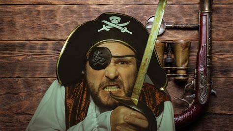 Video El Parche En El Ojo De Los Piratas Un Arcaico Sistema De Visi N