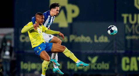 FC Porto segura vantagem em Arouca antes do clássico o Sporting