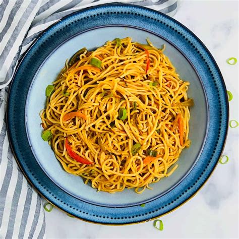 veg hakka noodles  spaghetti  deloris colvin blog