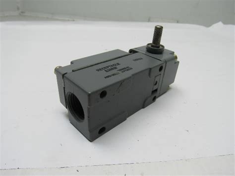 Cutler Hammer E Sb E Dr Limit Switch Body Operating Head Deg