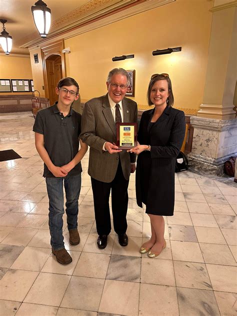 Senator Mike Thompson Receives Plaque For Signing Us Term Limits Pledge Us Term Limits