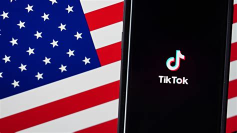 Trump Signs Executive Order Banning Tiktok And Wechat ‘transactions In