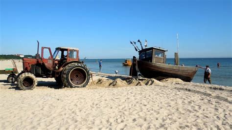 Fischer Am Strand Von Ahlbeck Auf Der Insel Usedom Youtube