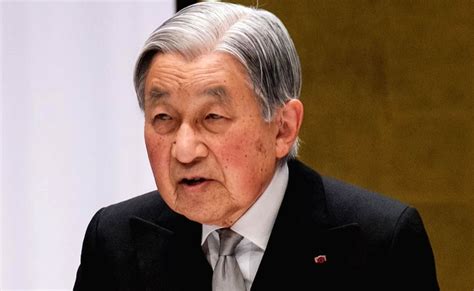 Japanese Emperor Akihito declares historic abdication