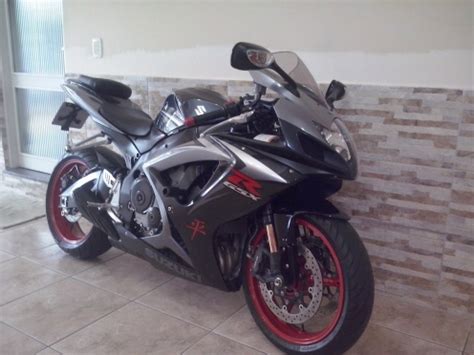 Moto Suzuki GSX R 750 SRAD GSX R 750 SRAD Por R 28 800 00 Em CAXIAS DO