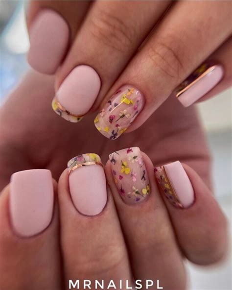 40 Cute Short Nail Designs For 2022 — Stars Zebra Pink Nails