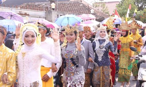18 Ide Kostum Karnaval Unik dan Mudah. Kreatif Banget!