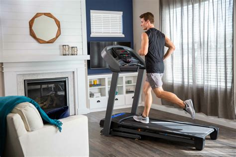 Shop the Horizon Fitness T101 Treadmill - Treadmill Outlet