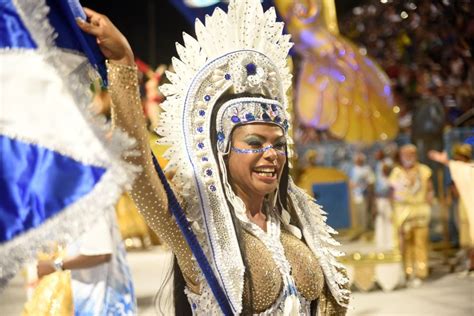 Beija Flor inicia disputa e já recebeu sambas de fora do Rio SP PR e RS