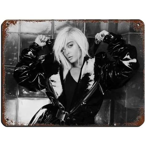 Bebe Rexha Pop Singer Poster Rétro En Métal Chic Art Rétro Décoration